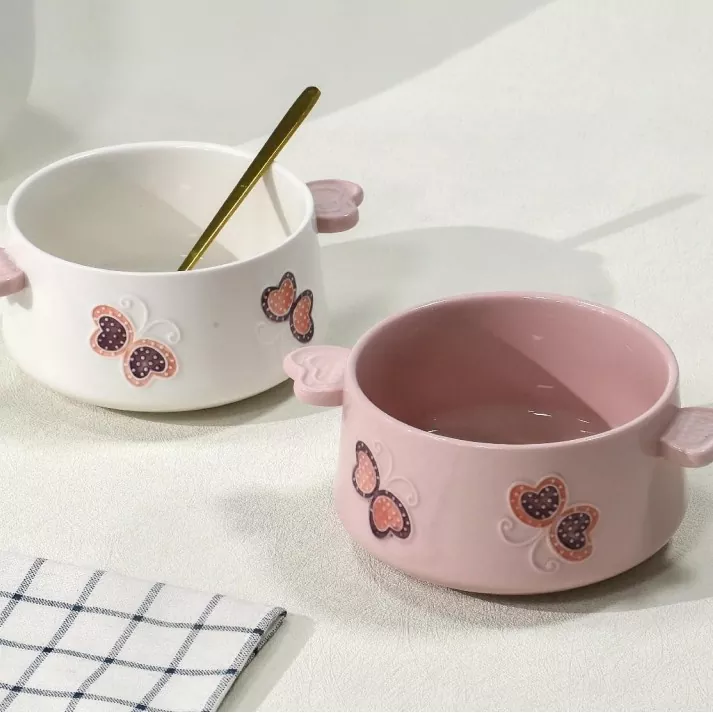 Безбедна керамичка чинија со машина за миење садови